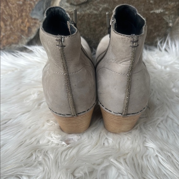 Dansko Maria Leather Ankle Boot Gray Nubuck EU 37 US 7 - Picture 4 of 6
